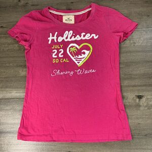 Hollister Girls Embroidered T Shirt Size Medium Pink Jul 22 Sharing Waves Print